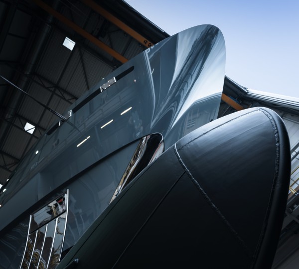 Yacht RELIANCE, Heesen Yachts CHARTERWORLD Luxury Superyacht Charters